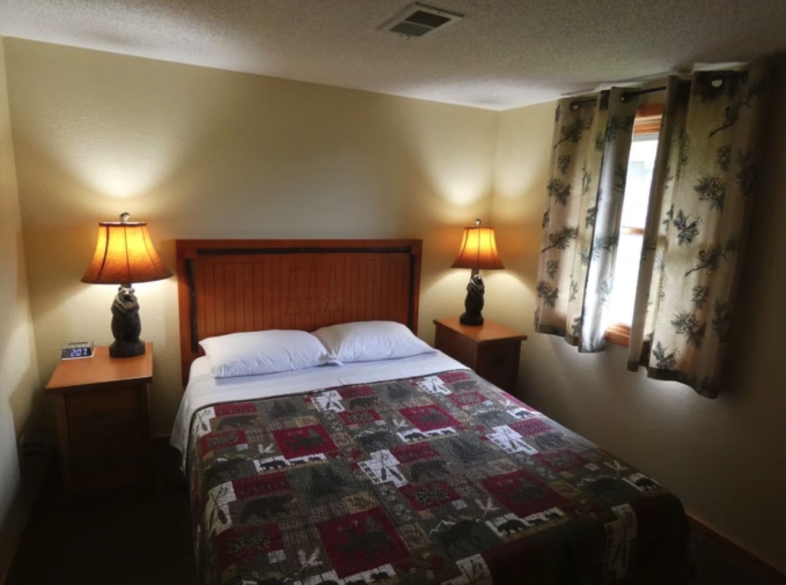 Cedar Ridge cabin photo 13